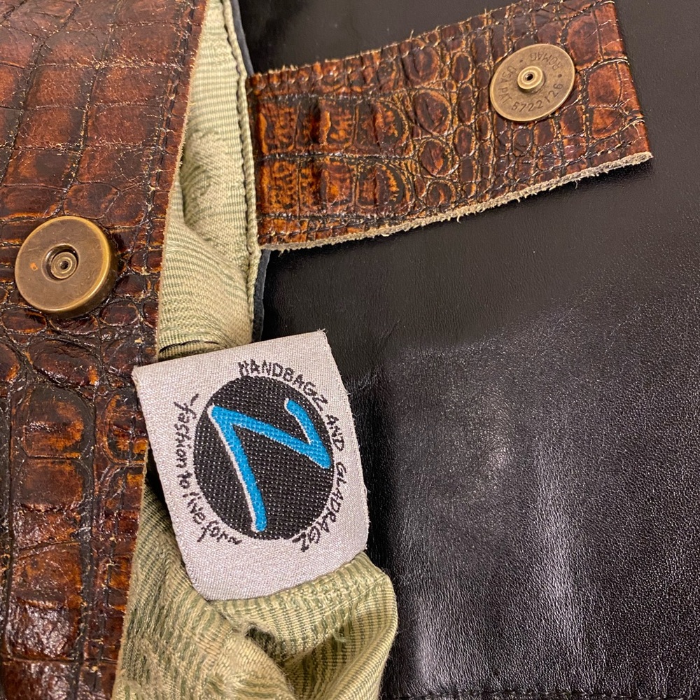 Beautiful Handcrafted Flap Crossbody Bag - Picture 14 of 16